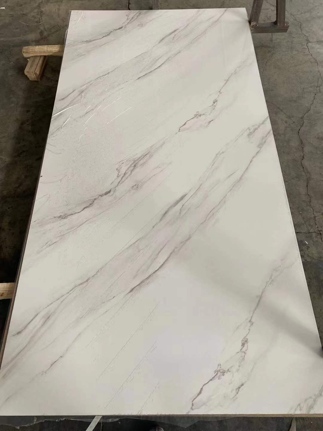 Melamine laminated MDF Board